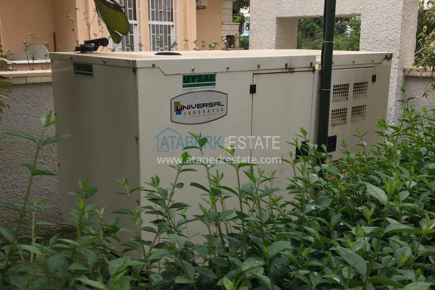 Квартиры-пентхаусы в Алании с мебелью, район пляжа Клеопатра  9 