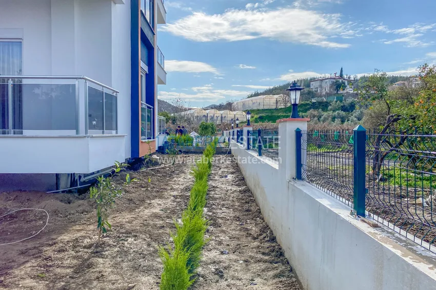 Квартиры и пентхаусы в районе Демирташ со стильным интерьером в новостройке 13 