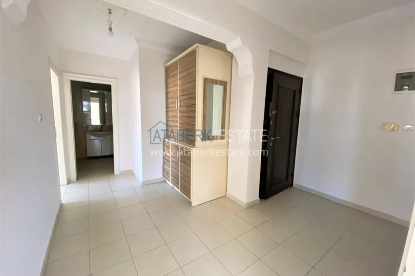 Приобрести Квартира в районе Оба трехкомнатная с видом на горы 1 