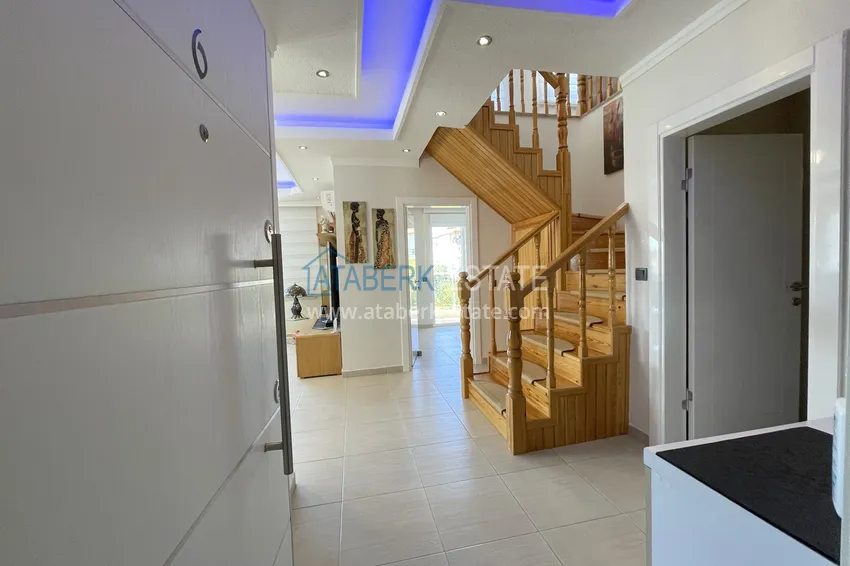 Приобрести Пентхаус в районе Кестель – с мебелью и открытым видом на море  2 