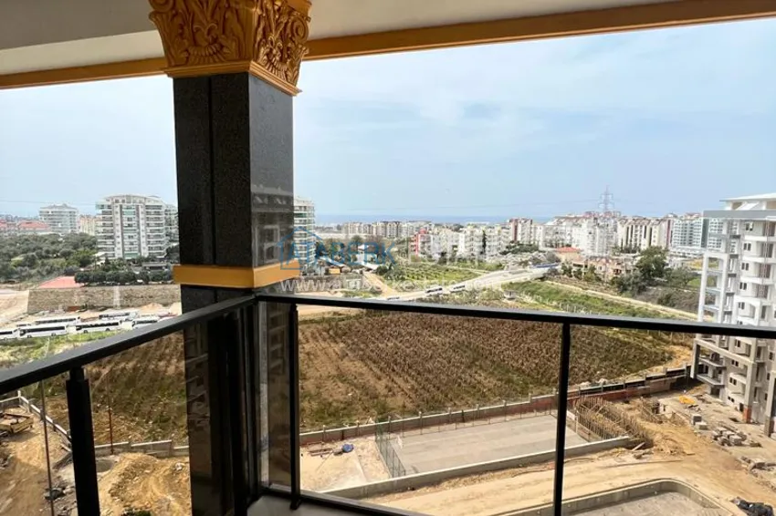 Приобрести Пентхаус в Алании – район Авсаллар в роскошной резиденции возле пляжа Инджекум 11 