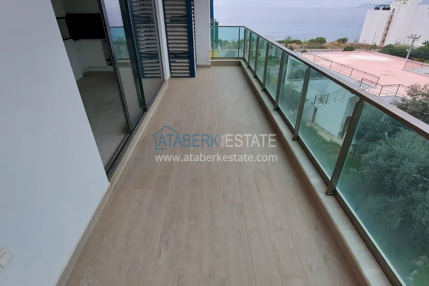 Приобрести Двухкомнатная квартира в Каргыджаке в комплексе на первой береговой линии 10 