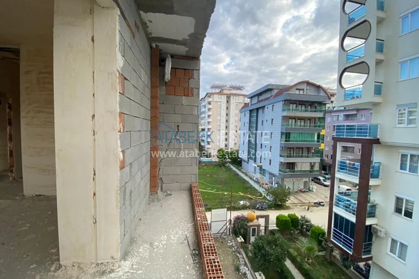 Приобрести Квартиры от инвестора в Махмутларе в комплексе на заключительном этапе строительства 13