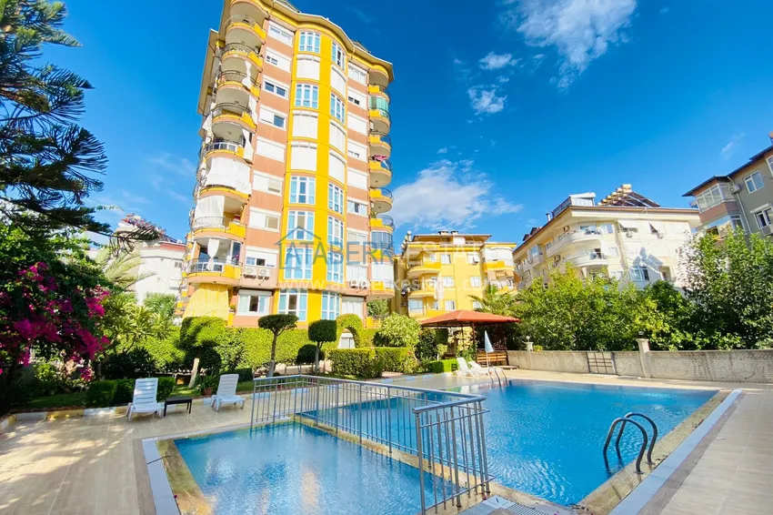 Квартира в центре Алании с мебелью и видом на историческую крепость 1 