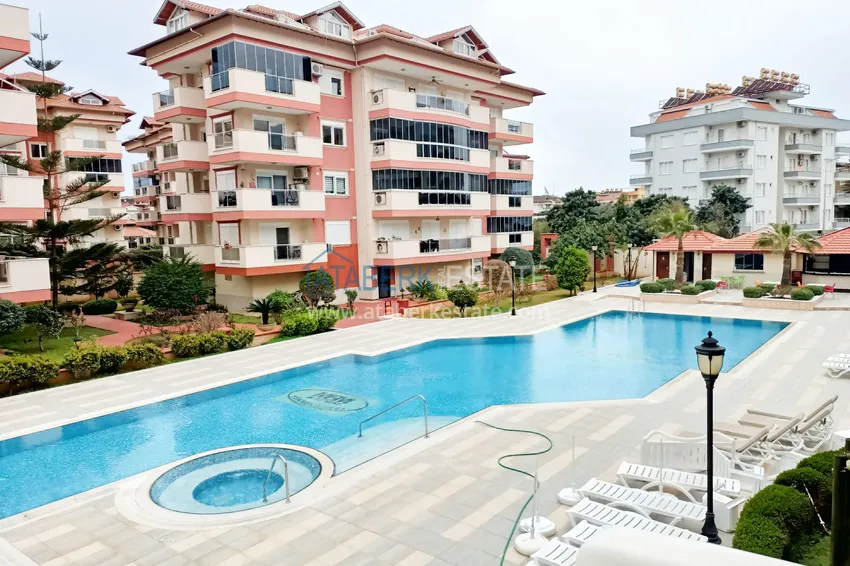 Квартира в Оба трехкомнатная в комфортабельном комплексе 1 