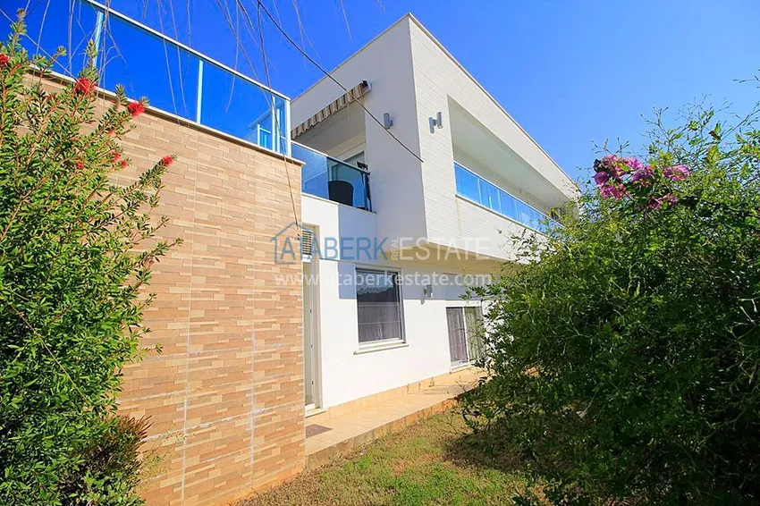 Двухэтажная вилла в Каргыджаке с частным бассейном. Имеет право на гражданство 1 