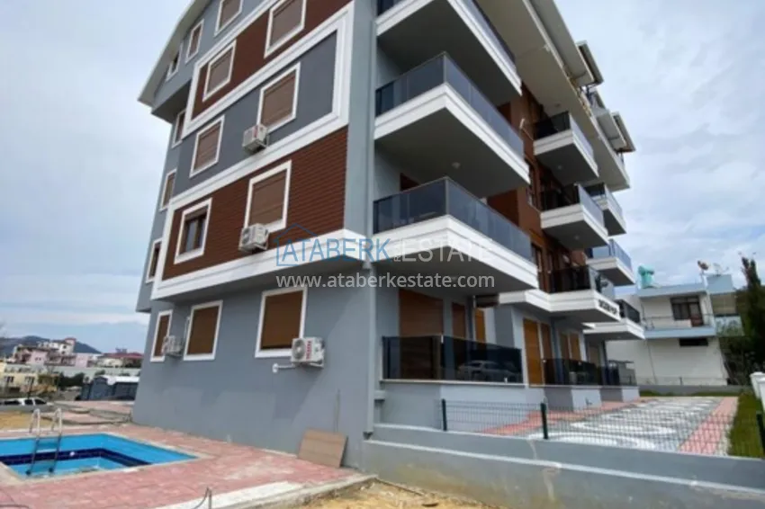 Квартира в Газипаше трехкомнатная с чистовой отделкой и видом на горы 1 