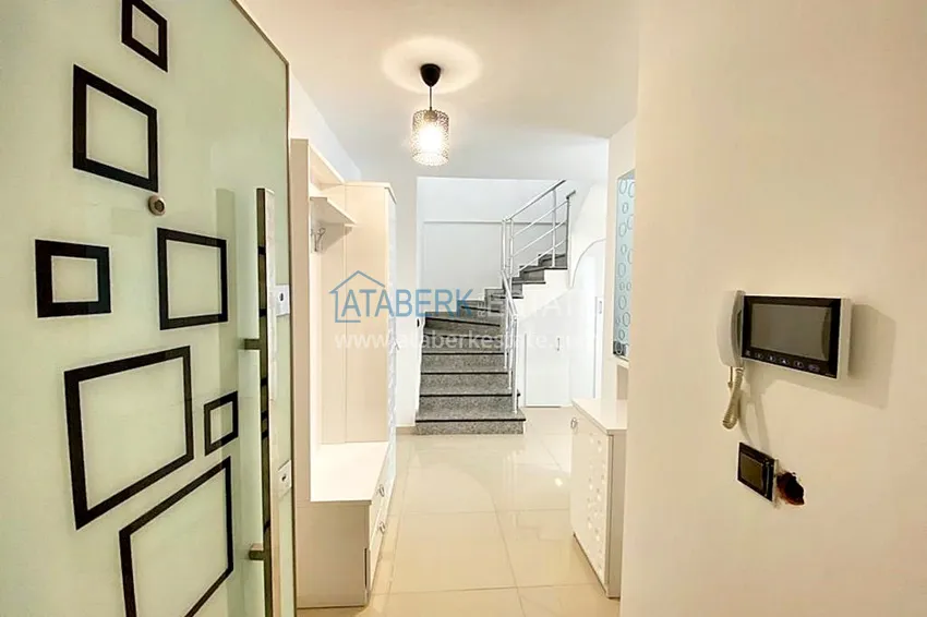 Приобрести Пентхаус – дуплекс в Кестеле с отдельной кухней, видом на море и горы 2 