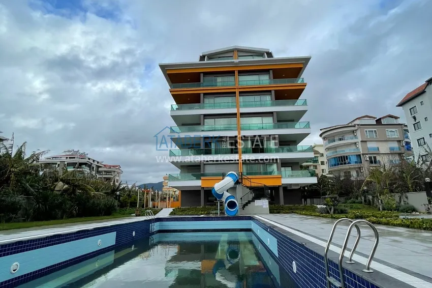 Квартира в районе Кестель с чистовой отделкой на первой береговой линии 3 