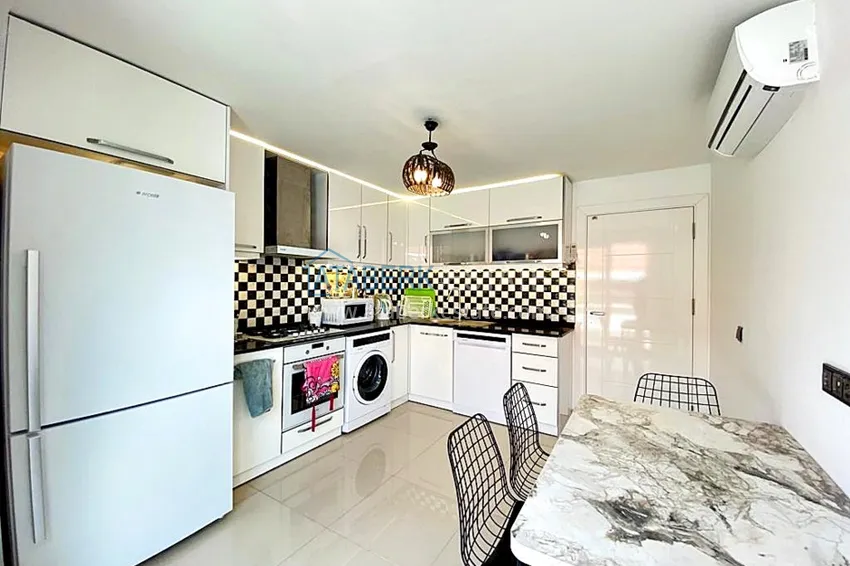 Приобрести Пентхаус – дуплекс в Кестеле с отдельной кухней, видом на море и горы 7 