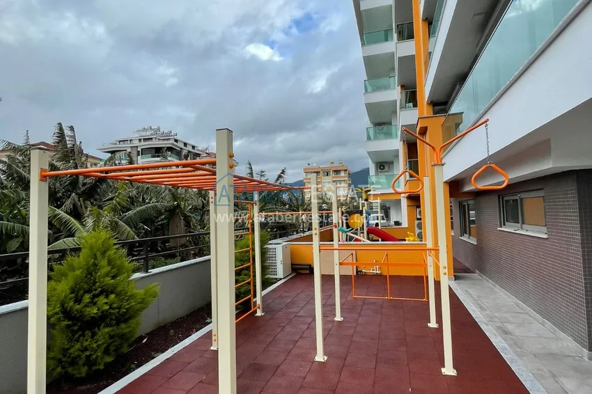 Квартира в районе Кестель с чистовой отделкой на первой береговой линии 6 