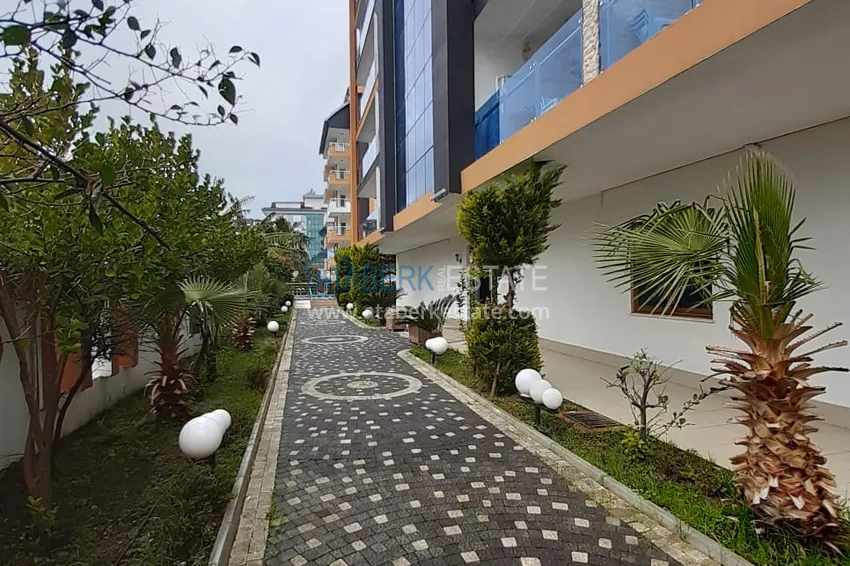 Пентхаус-дуплекс в Кестеле меблированный с видом на море в комплексе с частным пляжем 10 