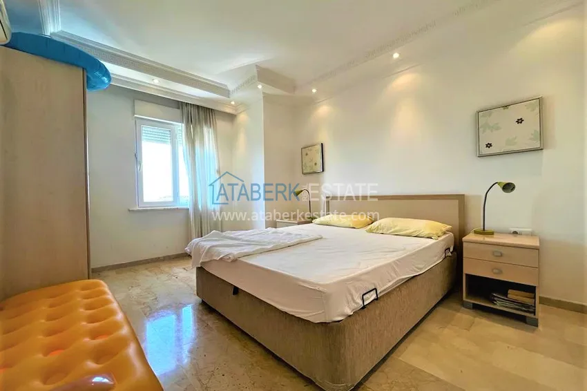 Приобрести Видовой пентхаус в районе Тосмур с мебелью в жилом комплексе 9 