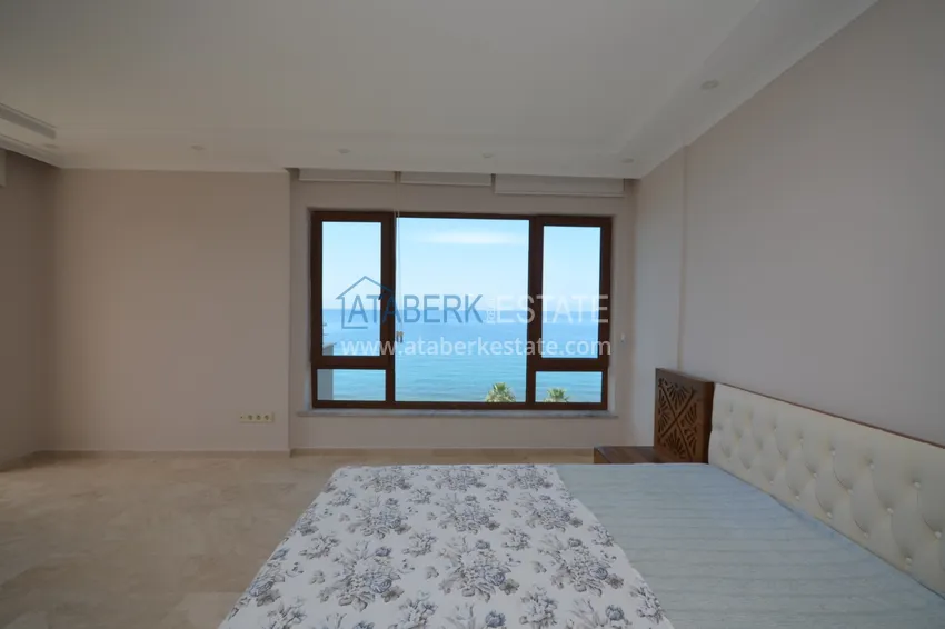 Приобрести Дуплекс в Махмутларе с видом на море и горы в комплексе на первой береговой 11 