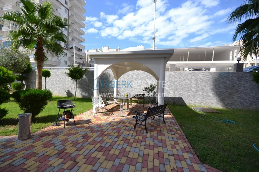 Дуплекс в Махмутларе с видом на море и горы в комплексе на первой береговой 11 