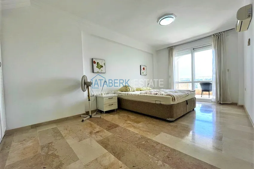 Приобрести Видовой пентхаус в районе Тосмур с мебелью в жилом комплексе 10 