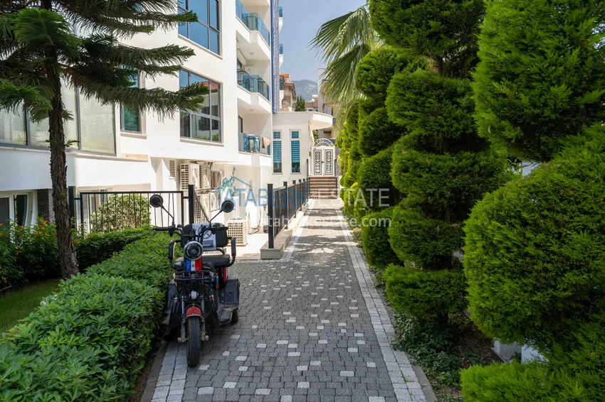 Срочная продажа! Квартира в центре Алании с новой мебелью в престижном комплексе 11 