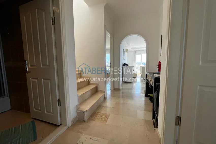 Приобрести Видовой пентхаус в районе Тосмур с мебелью в жилом комплексе 11 