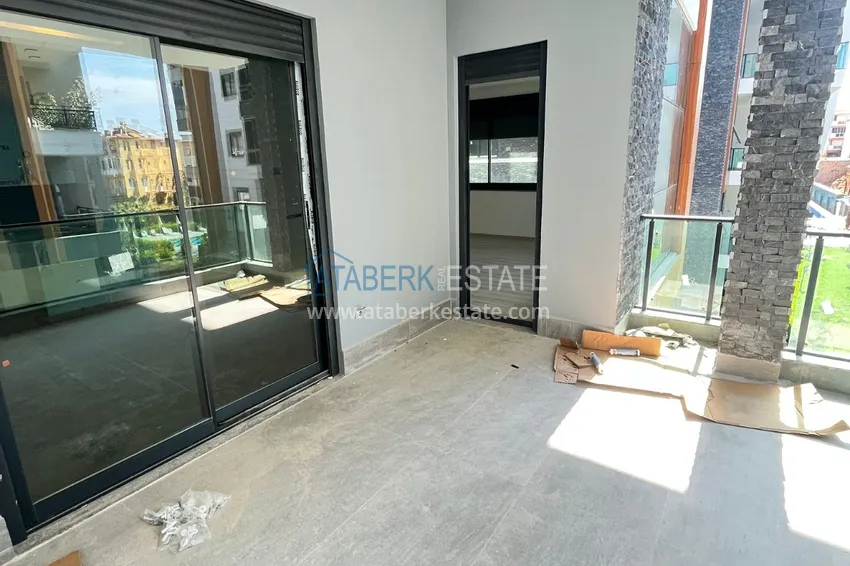 Приобрести Квартира в Алании – район Оба с высококачественной чистовой отделкой и отдельной кухней  12 