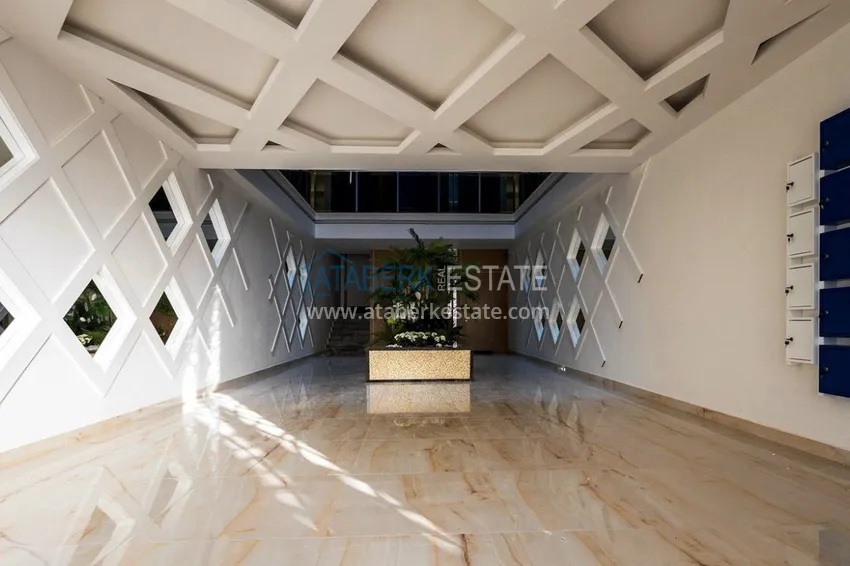 Квартира в Авсалларе с мебелью в элитном комплексе у пляжа Инджекум 13 