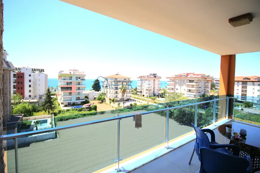 Приобрести Пентхаус-дуплекс в Кестеле меблированный с видом на море в комплексе с частным пляжем 15 