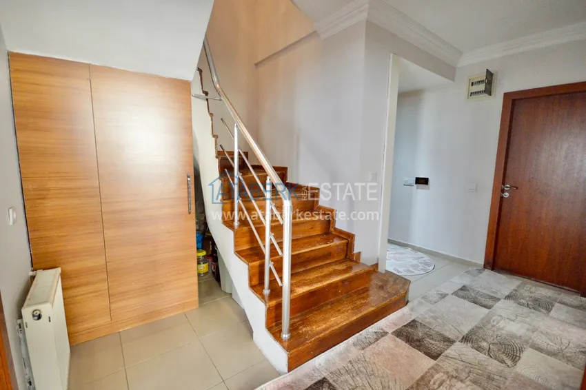 Приобрести Дуплекс в центре Алании в комплексе с бассейном и видом на горы 18 