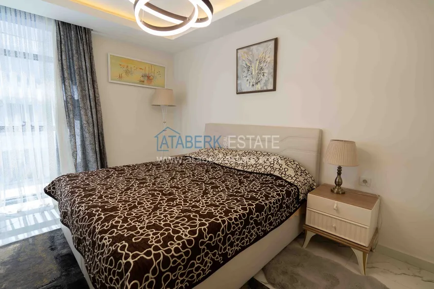 Приобрести Срочная продажа! Квартира в центре Алании с новой мебелью в престижном комплексе 12 