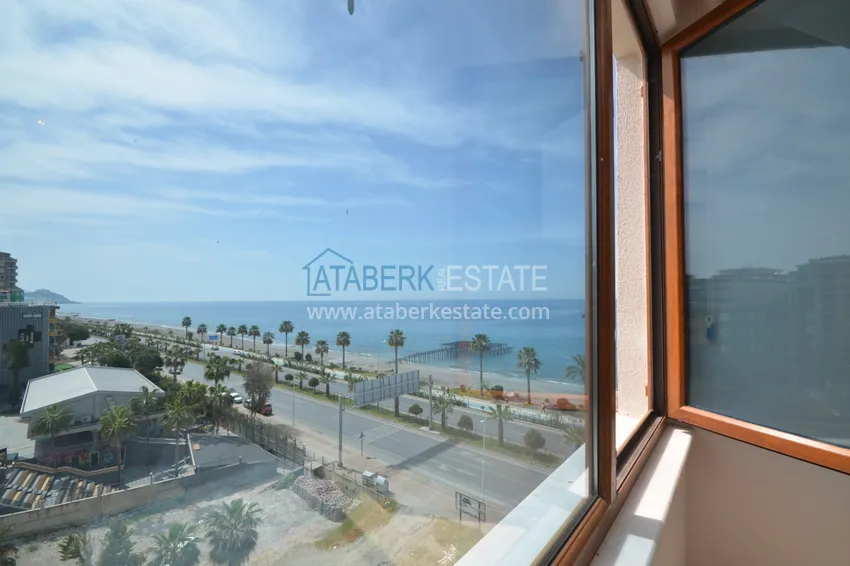 Приобрести Дуплекс в Махмутларе с видом на море и горы в комплексе на первой береговой 18 