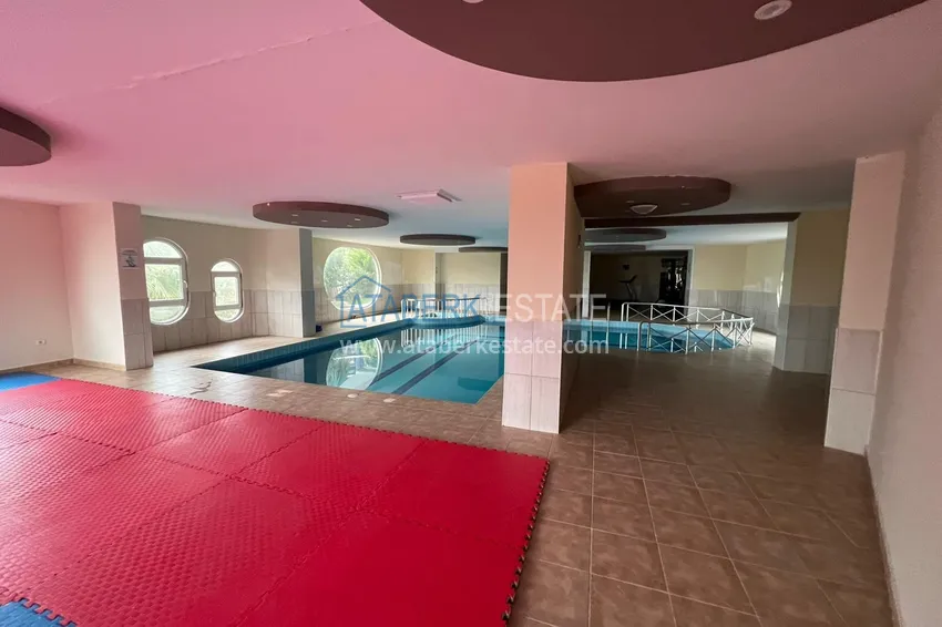 Квартира в Махмутларе с мебелью, видом на горы в жилом комплексе 20 