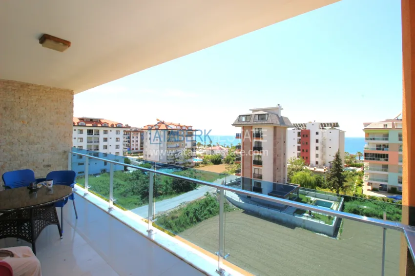 Приобрести Пентхаус-дуплекс в Кестеле меблированный с видом на море в комплексе с частным пляжем 17 