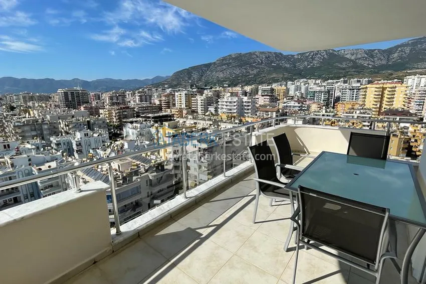 Приобрести Пентхаус-дуплекс в Махмутларе с прямым видом на море и горы, первая береговая 18 