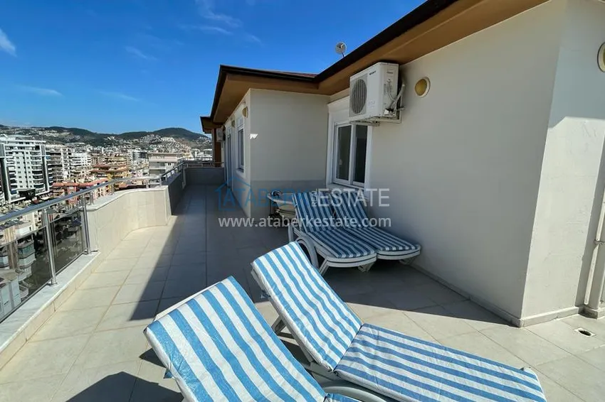 Приобрести Пентхаус-дуплекс в Махмутларе с прямым видом на море и горы, первая береговая 19 