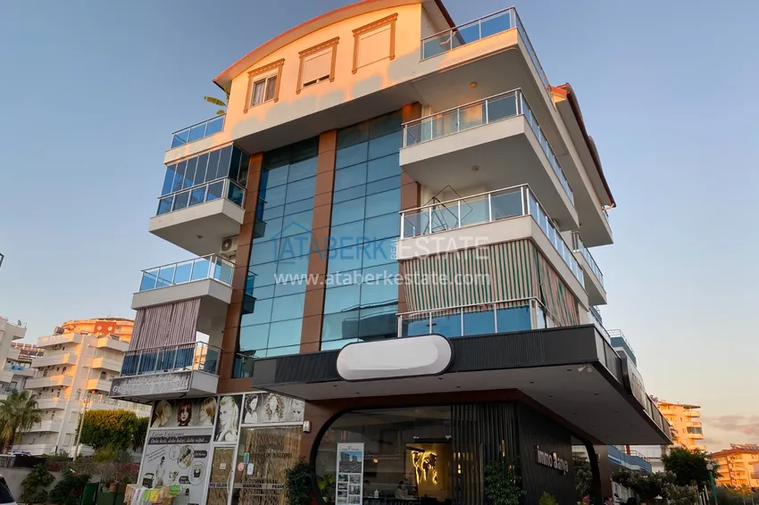 Квартира в центре района Авсаллар трехкомнатная с отдельной кухней 1 