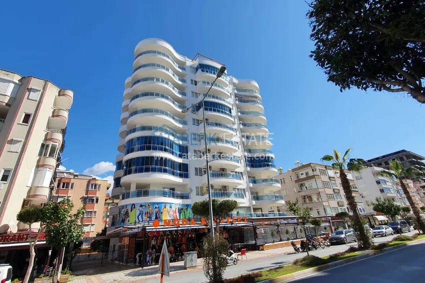 Квартира в Махмутларе с мебелью в жилом комплексе на проспекте Барбаросса 1 