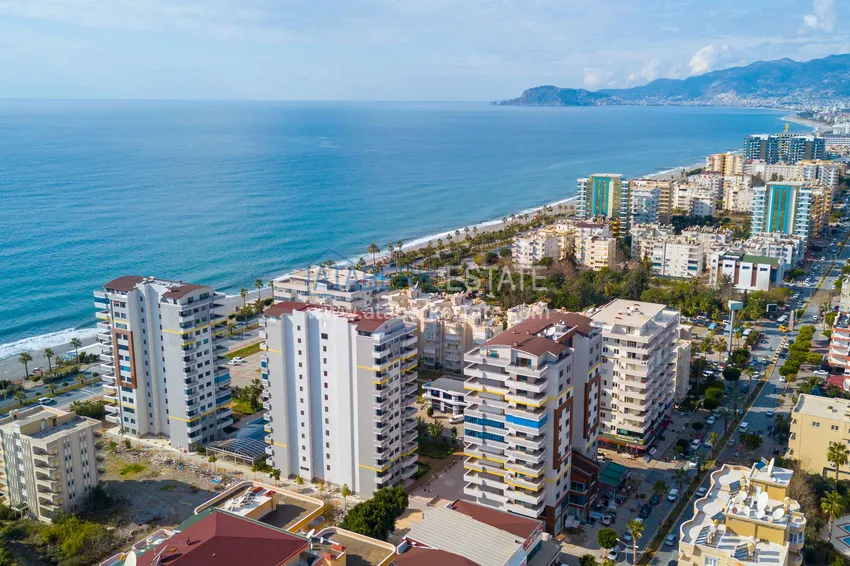 Дуплекс в Махмутларе с видом на море и горы в комплексе на первой береговой 1 