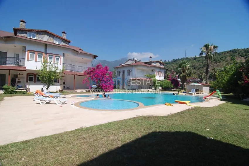 Вилла в районе Кестель с мебелью на два хозяина в коттеджном комплексе  1 