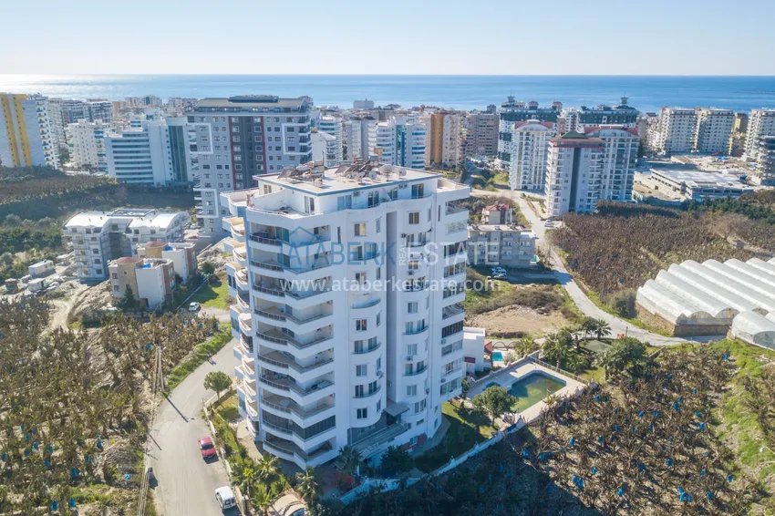 Пентхаус в Махмутларе с мебелью, видом на море и горы  1 