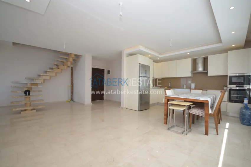 Приобрести Дуплекс в Махмутларе с видом на море и горы в комплексе на первой береговой 1 