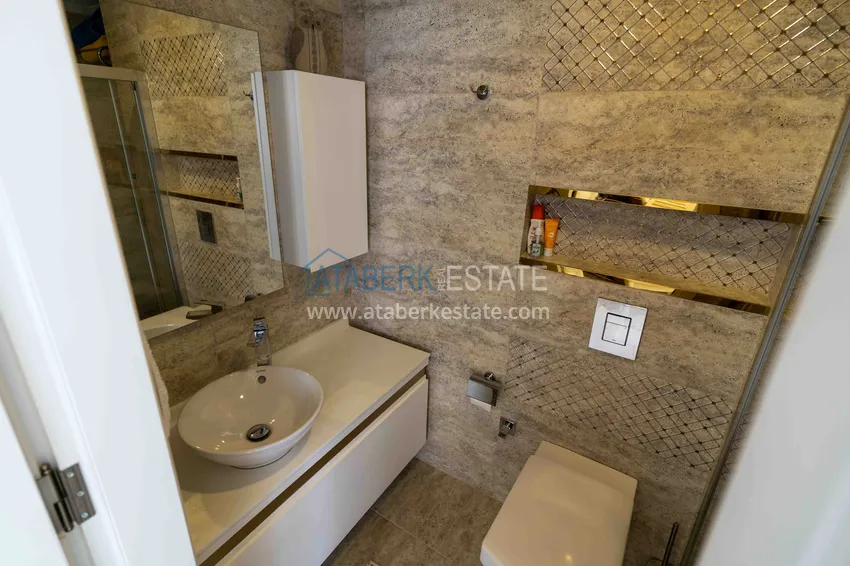 Приобрести Срочная продажа! Квартира в центре Алании с новой мебелью в престижном комплексе 17 