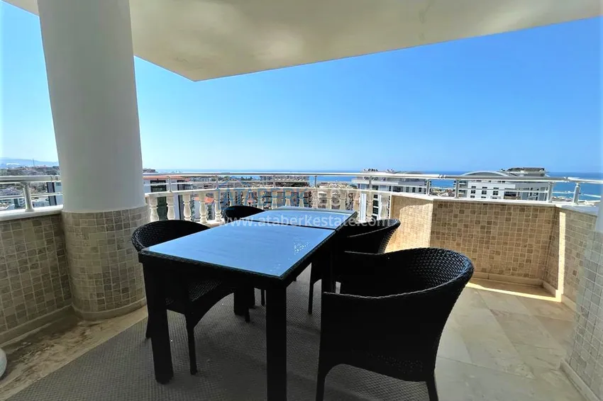 Приобрести Видовой пентхаус в районе Тосмур с мебелью в жилом комплексе 27 