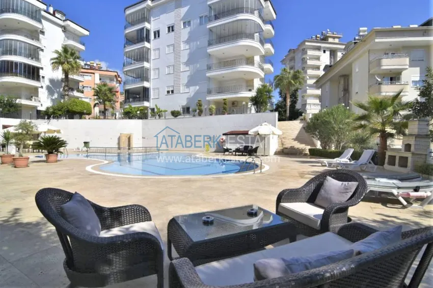 Квартира в районе Джикджилли трехкомнатная с мебелью и застекленным балконом 3 