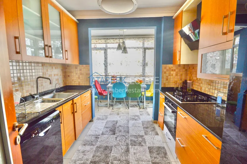 Приобрести Дуплекс в центре Алании в комплексе с бассейном и видом на горы 4 