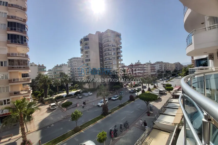 Приобрести Квартира в Махмутларе с мебелью в жилом комплексе на проспекте Барбаросса 7 