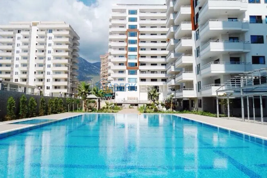 Дуплекс в Махмутларе с видом на море и горы в комплексе на первой береговой 5 