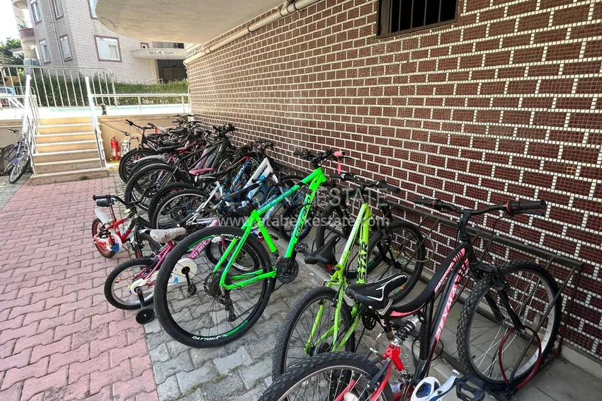 Квартира в центре Алании, трехкомнатная с мебелью и отдельной кухней 4 