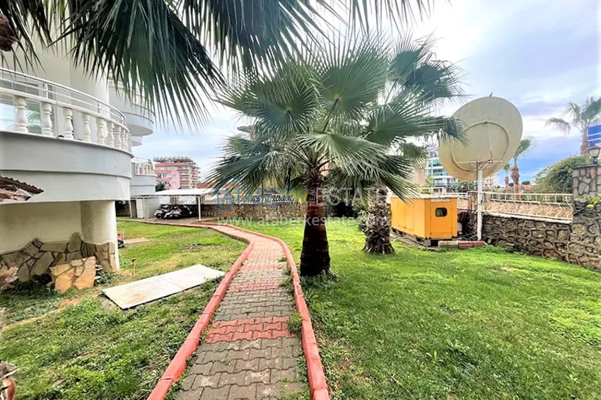 Видовой пентхаус в районе Тосмур с мебелью в жилом комплексе 6 