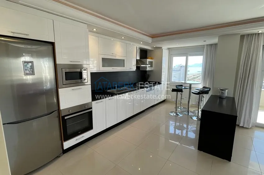 Приобрести Пентхаус-дуплекс в Махмутларе с прямым видом на море и горы, первая береговая 4 