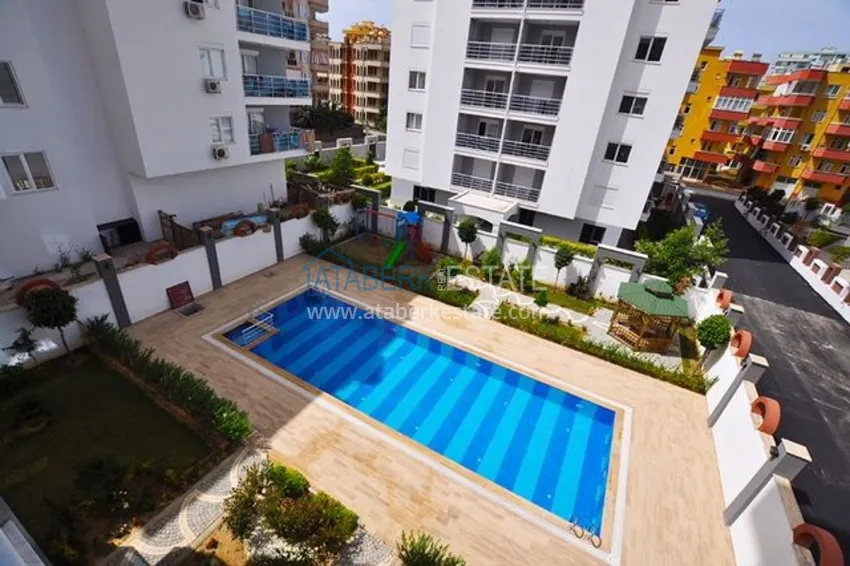 Квартира с мебелью и застекленным балконом в Махмутларе 5 