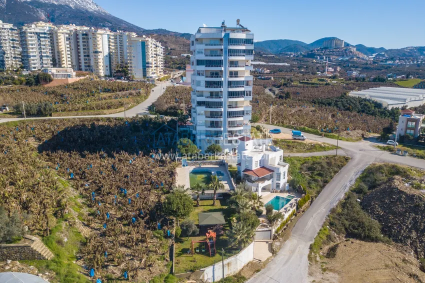 Пентхаус в Махмутларе с мебелью, видом на море и горы  4 