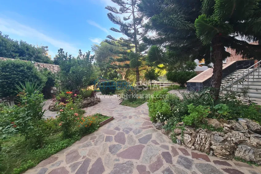 Квартира в Махмутларе с мебелью, видом на горы в жилом комплексе 8 